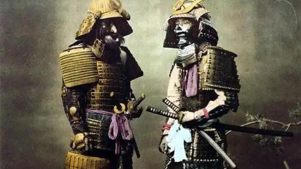 Sprechen über die Geschichte und Kultur des japanischen Samuraischwerts