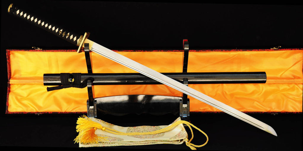 Ninja Swords vs Samurai Swords: Exploring the Unique Appeal