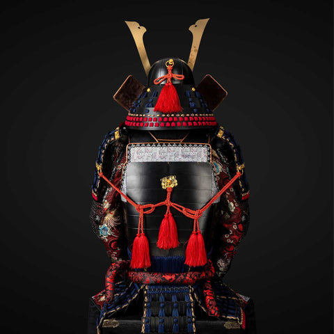 Handmade Life-Size Oda Clan Kachi Samurai Armor – Authentic Japanese Yoroi